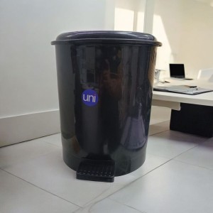 LIXEIRA 2222 7 LTS PRETA UNIBRASIL 